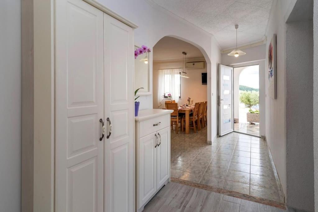Visnja 1 - With Private Pool And Seaview * Vrbnik
