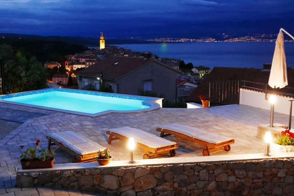 Apartment Visnja 1 - With Private Pool And Seaview