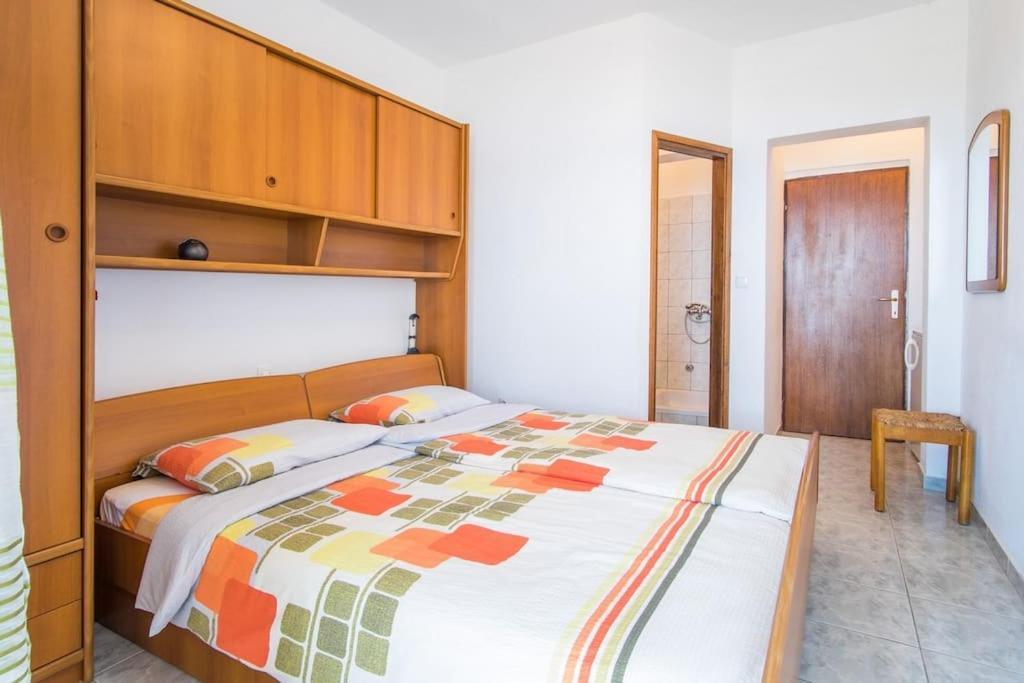 Apartment Visnja 1 - With Private Pool And Seaview
