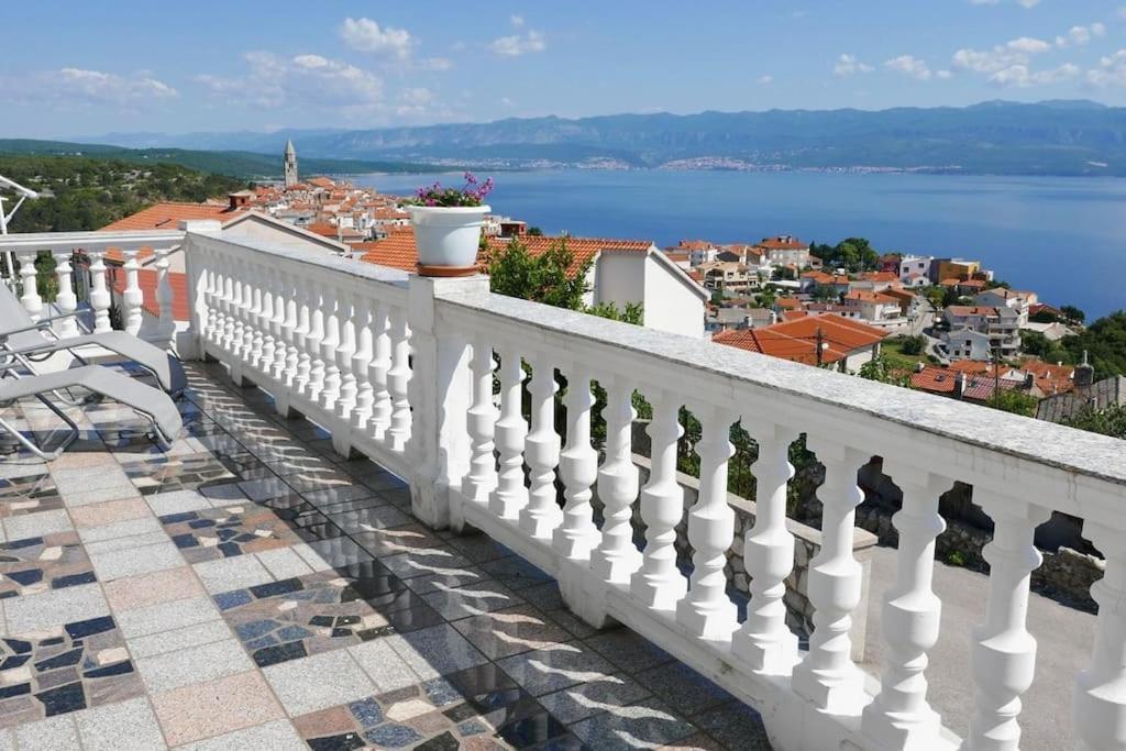 Apartment Visnja 1 - With Private Pool And Seaview